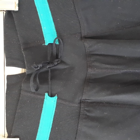 Lululemon Capris - Picture 3 of 9